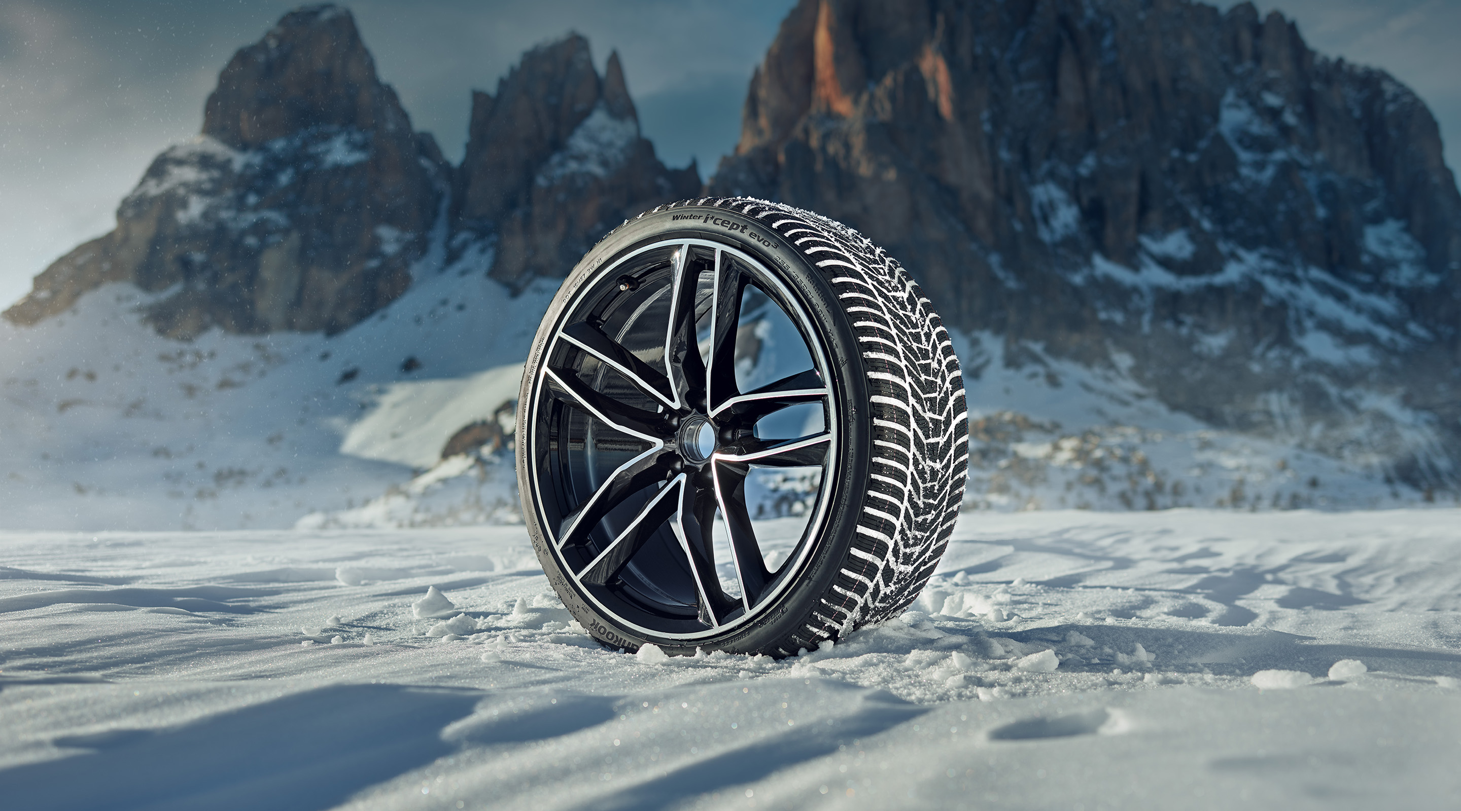 Hankook Tire & Technology-Tires-gallery-01
