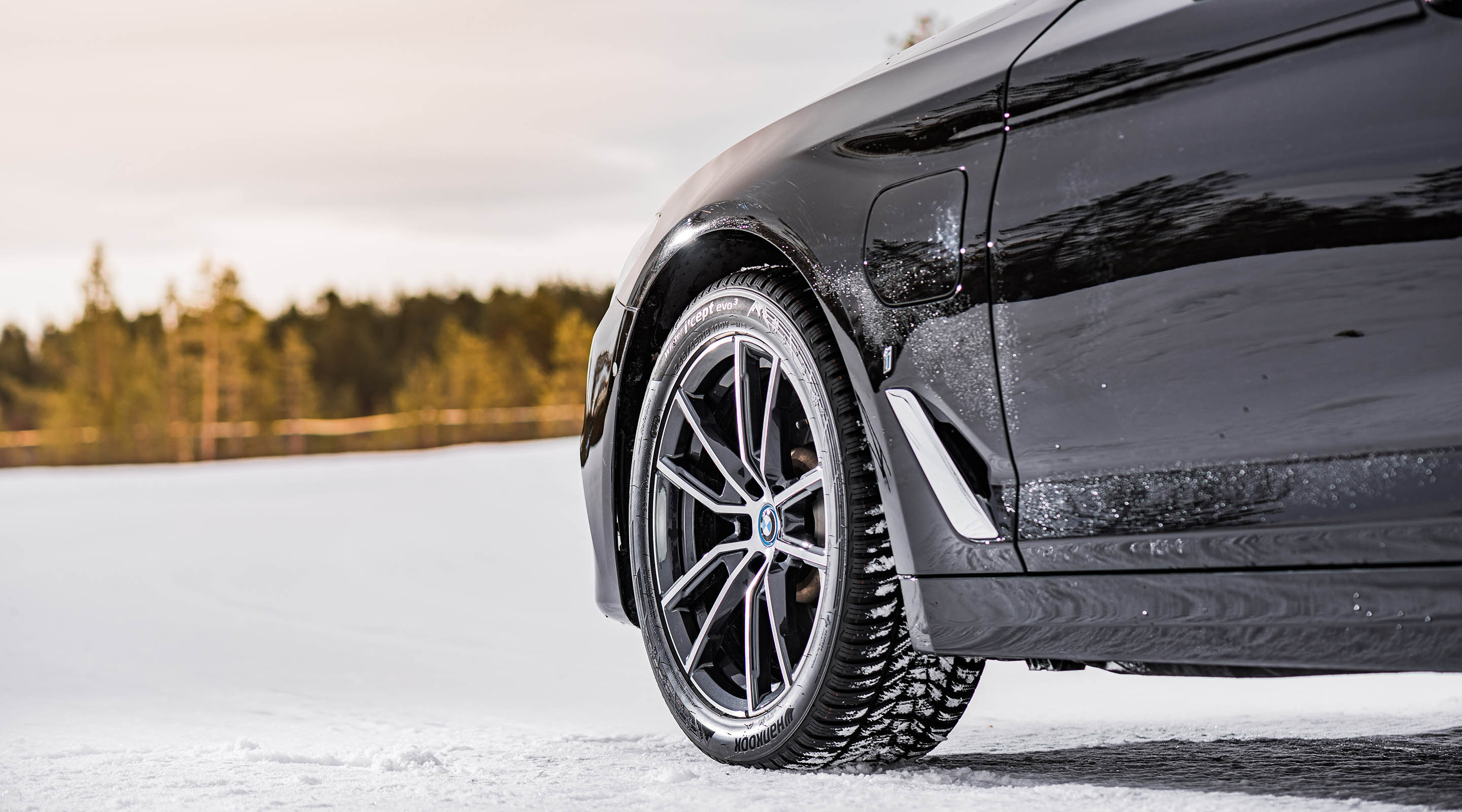Hankook Tire & Technology-Tires-gallery-03